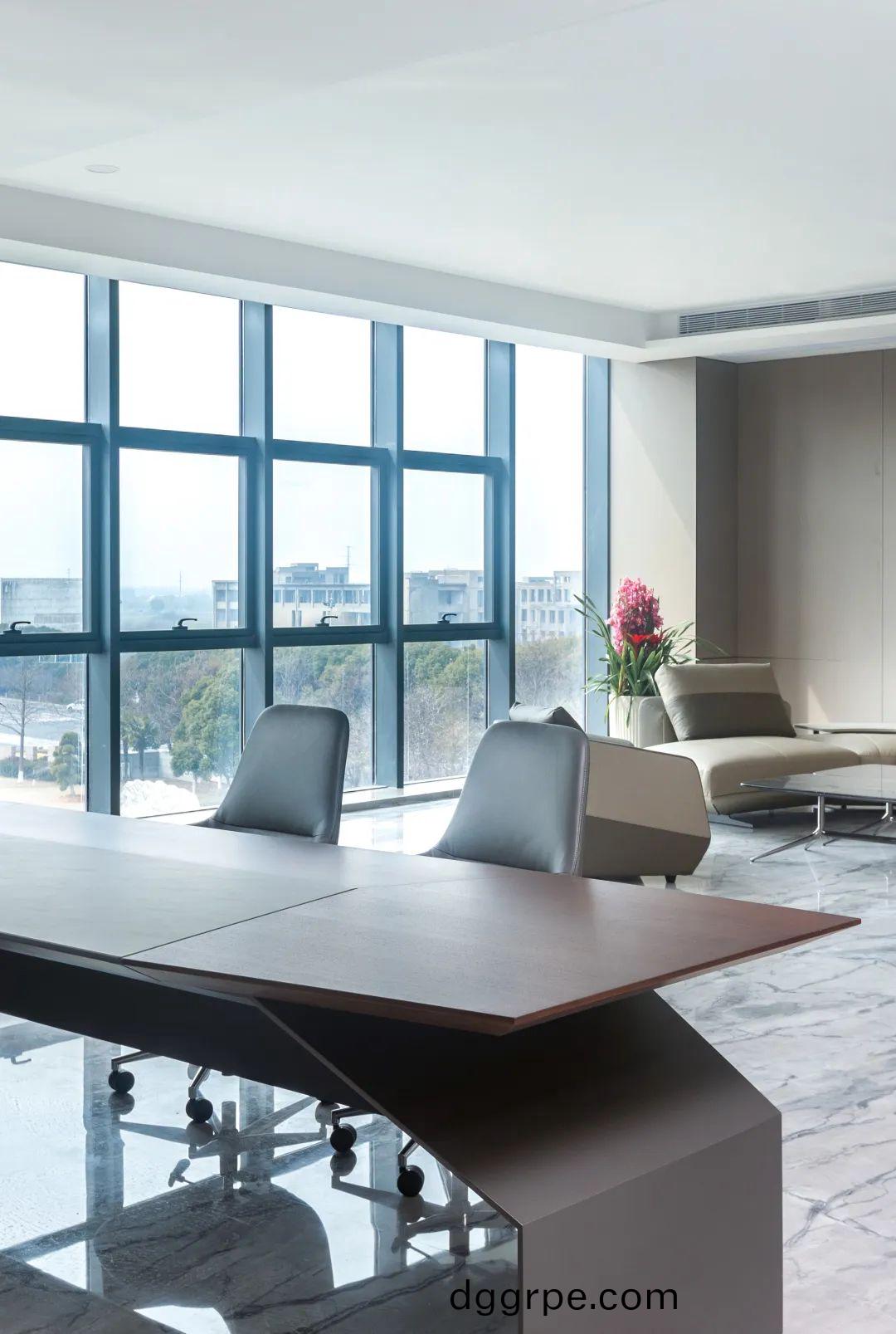 灵谷化工总裁办公室家具