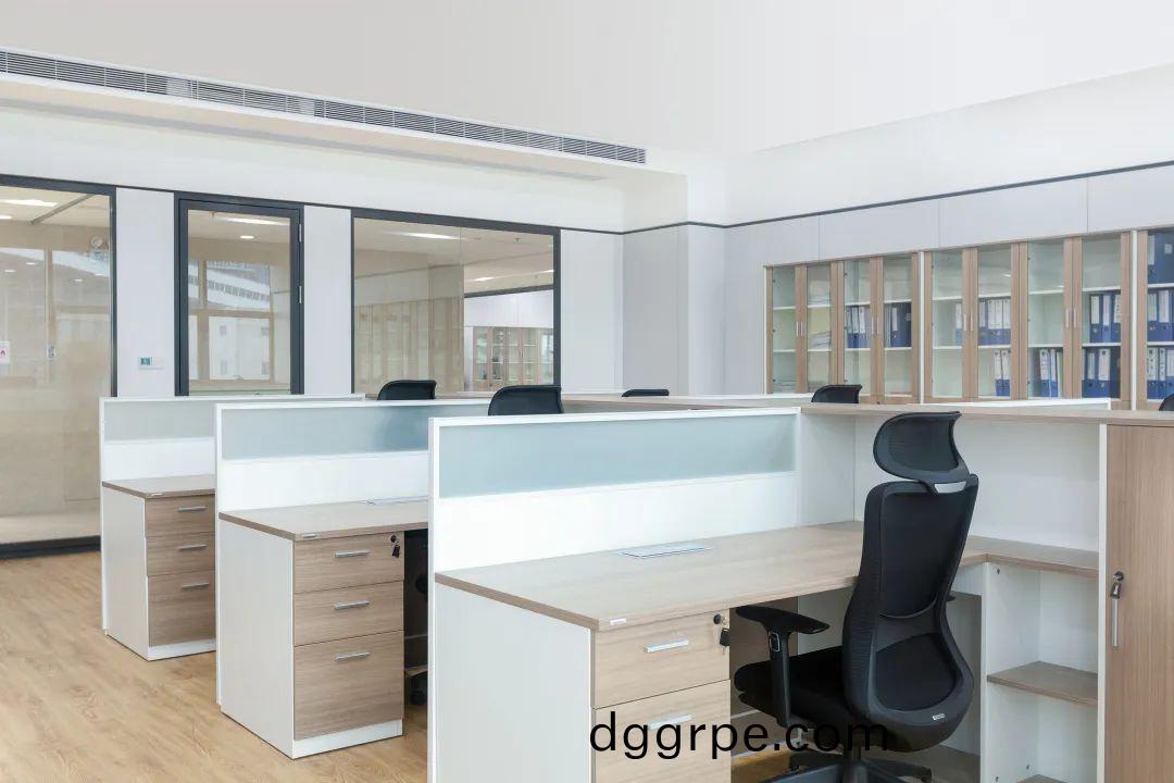 宜兴灵谷化工员工桌