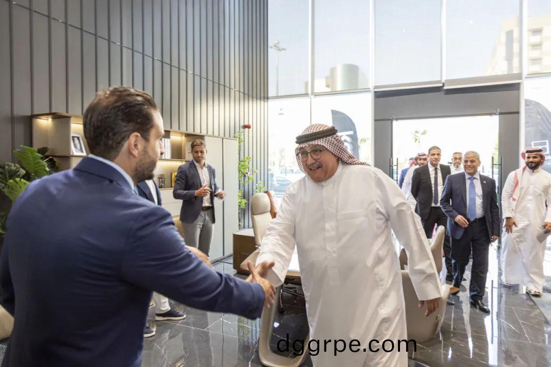 科尔卡诺办公家具展厅开业