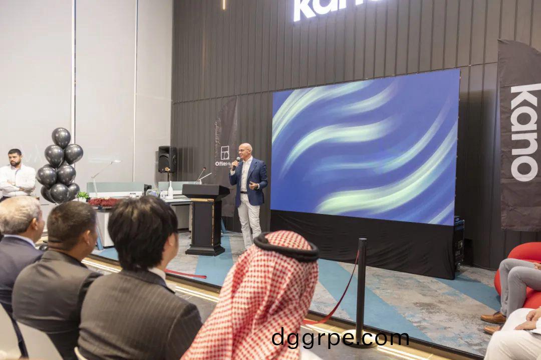 科尔卡诺办公家具新展厅开业