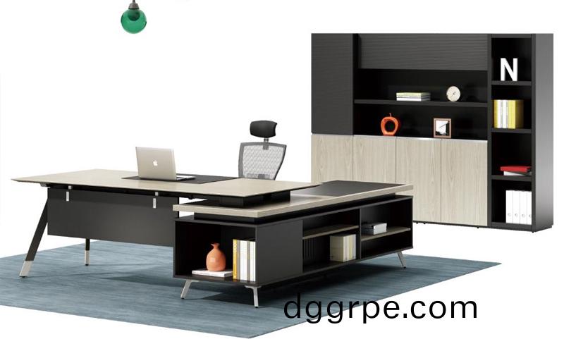 主管空间办公桌椅配套