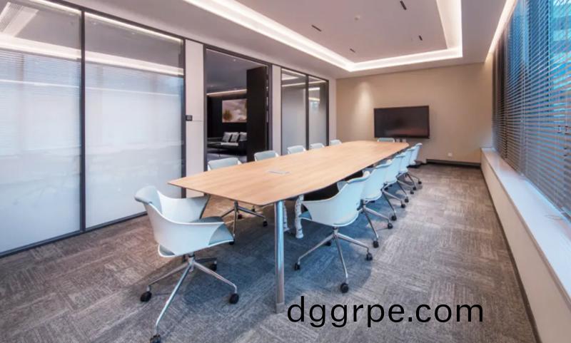 意可机电办公家具之小型会议桌