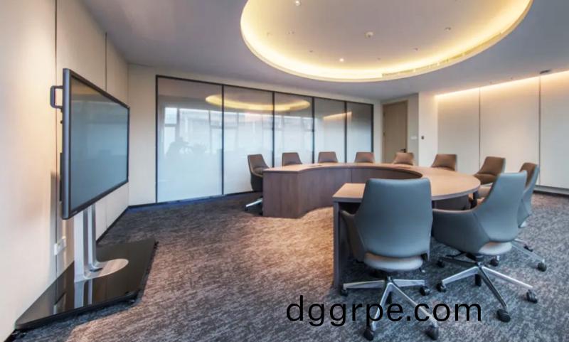 意可机电办公家具之弧形会议桌