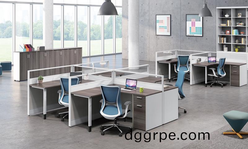 Thick&Thin系列4人工作位员工透明屏风办公桌