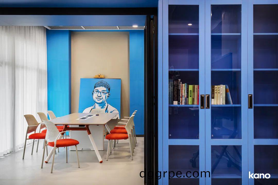 大学会议桌椅厂家