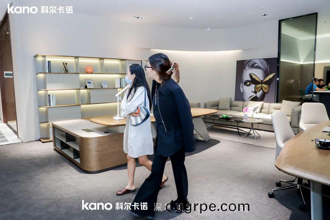 科尔卡诺展厅开业仪式