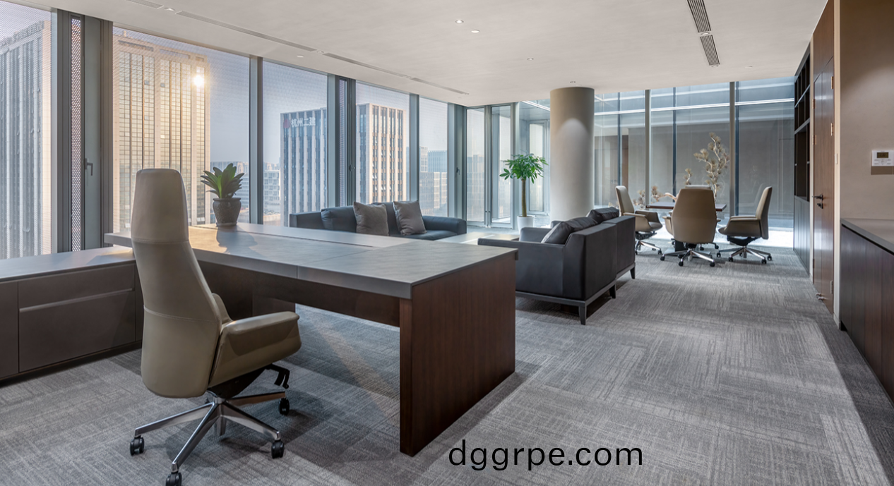 制造业企业办公家具配套解决方案之高管办公室班台桌椅