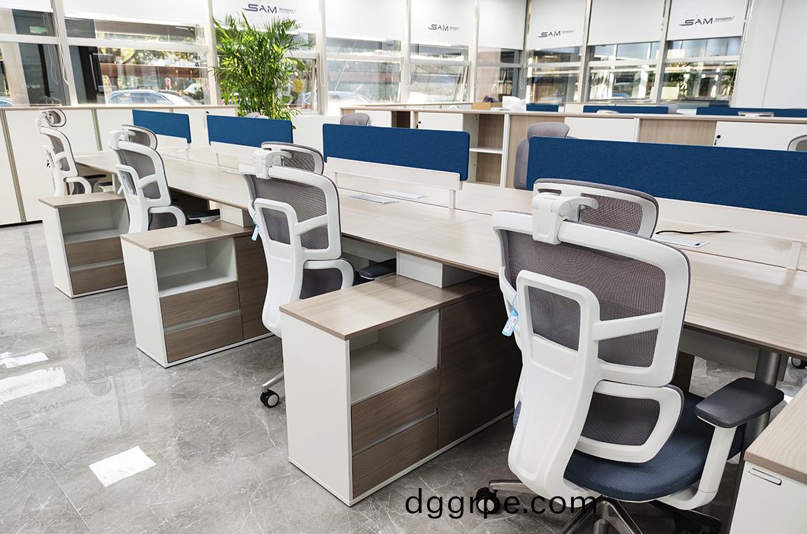 外资企业办公家具采购定制之员工桌椅配套