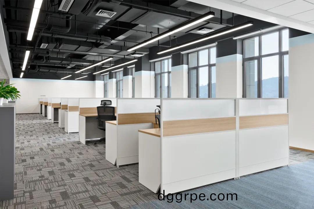 百洋医药集团办公楼家具配套之员工屏风工位