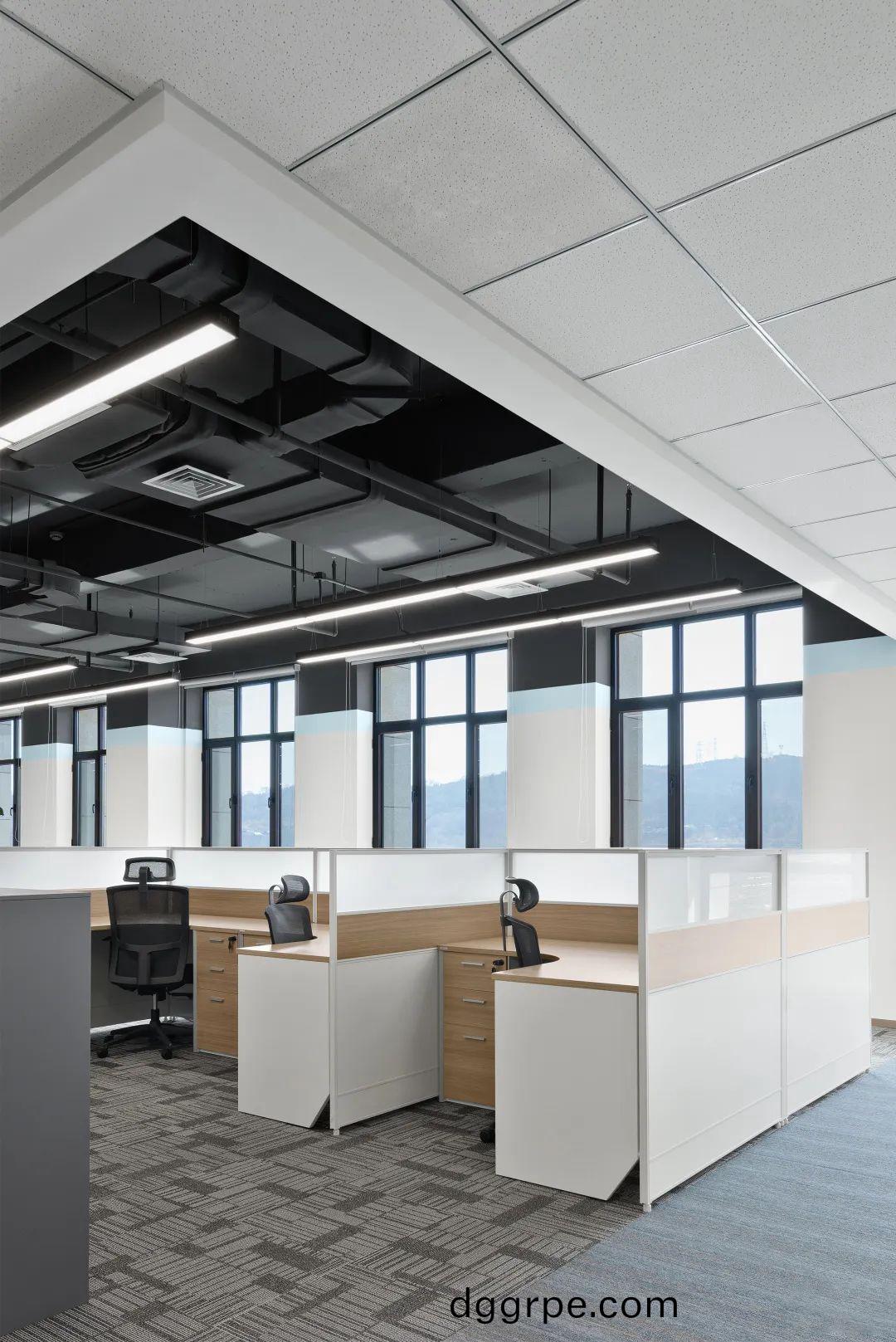 百洋医药集团办公楼家具配套之屏风工位